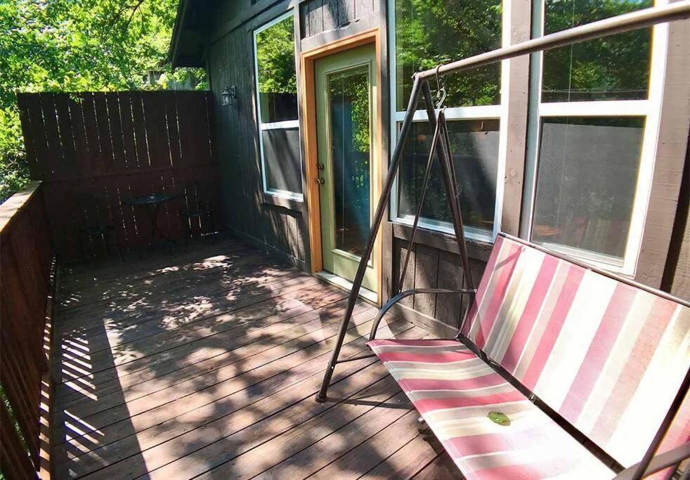 Chateau Treehouse #11 @ Oak Crest Cottages And Treehouses Eureka Springs Exterior foto