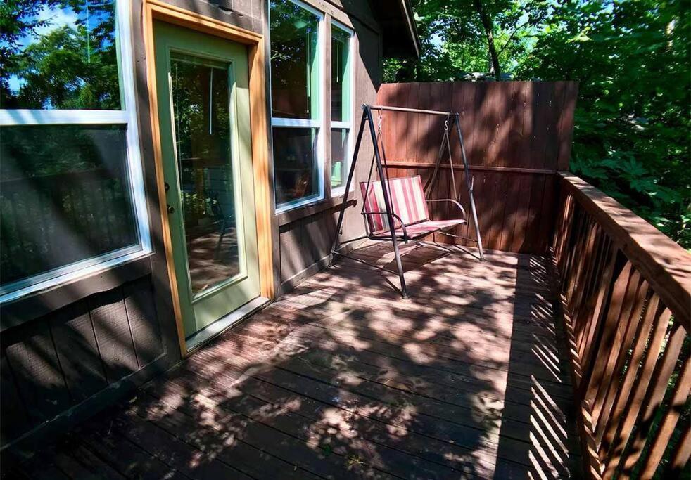 Chateau Treehouse #11 @ Oak Crest Cottages And Treehouses Eureka Springs Exterior foto